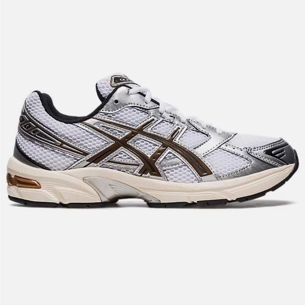 NWT ASICS Gel 1130 in White/Clay Canyon size Women’s 6.5